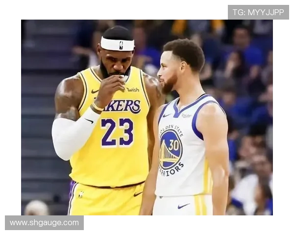 2017年勇士与快船激战回顾：巅峰对决与季后赛的精彩瞬间